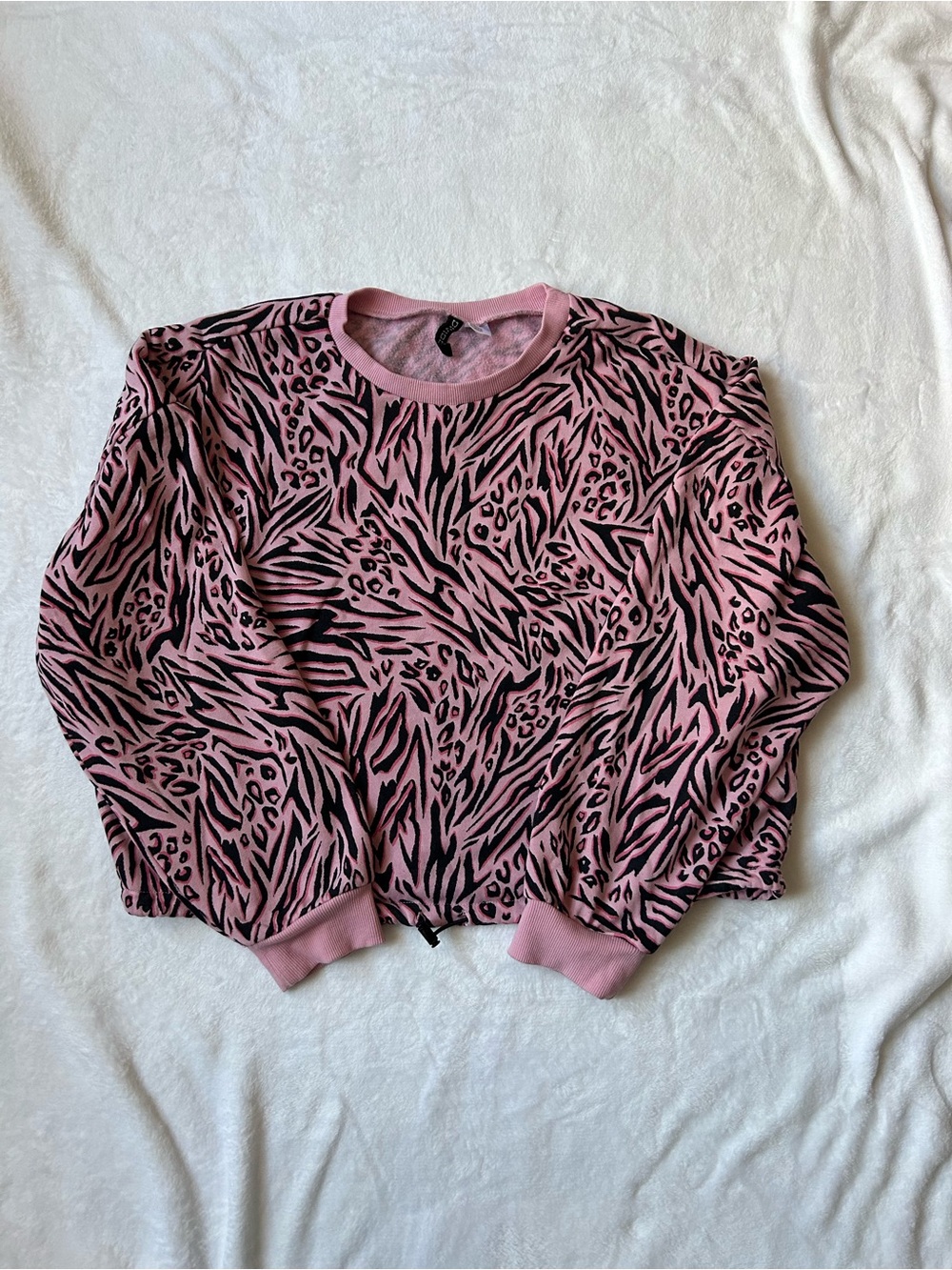 H&M Divided Women’s Medium Pink Black Animal Print Sweatshirt